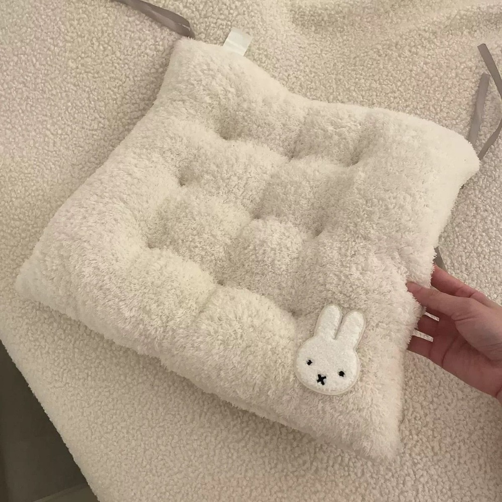 Home Office With Sofa - Miffy Tavşan Kalınlaşmış Koltuk Minderi Sevimli